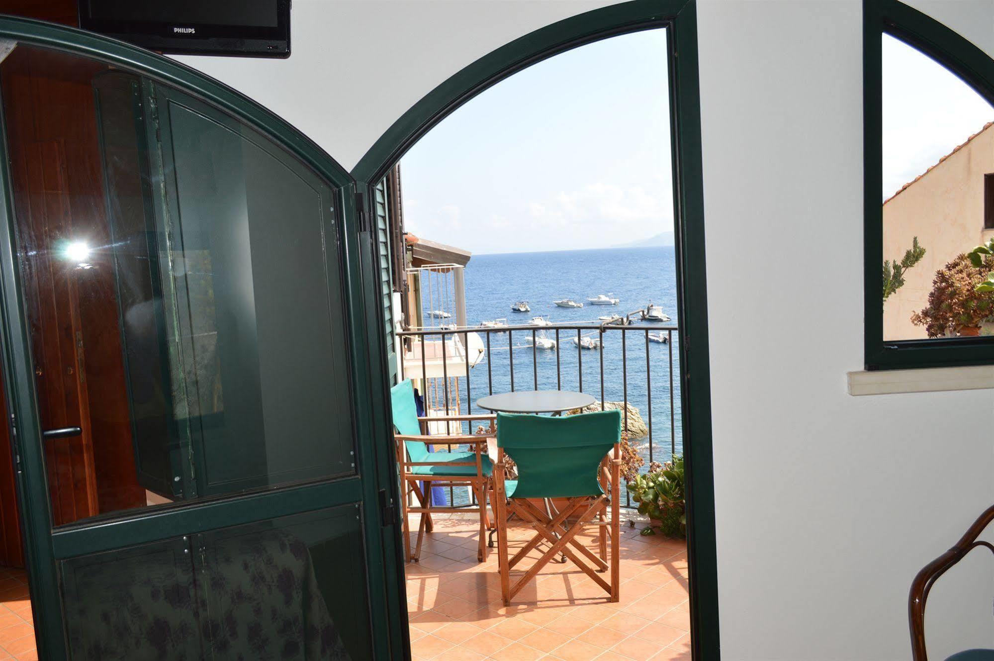 Le Piccole Grotte Bed & Breakfast Scilla Ngoại thất bức ảnh